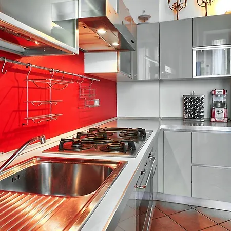 Brera Trilocale Apartment Milan