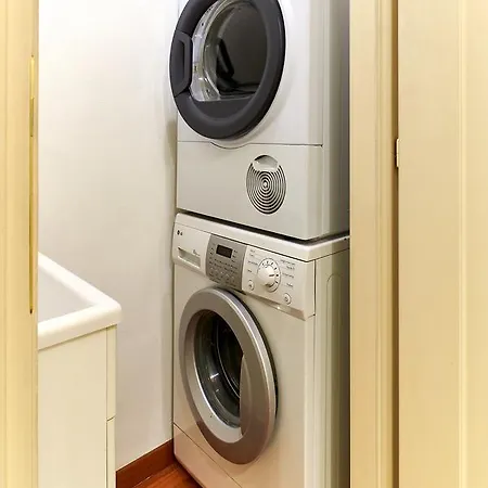 Brera Trilocale Apartman
